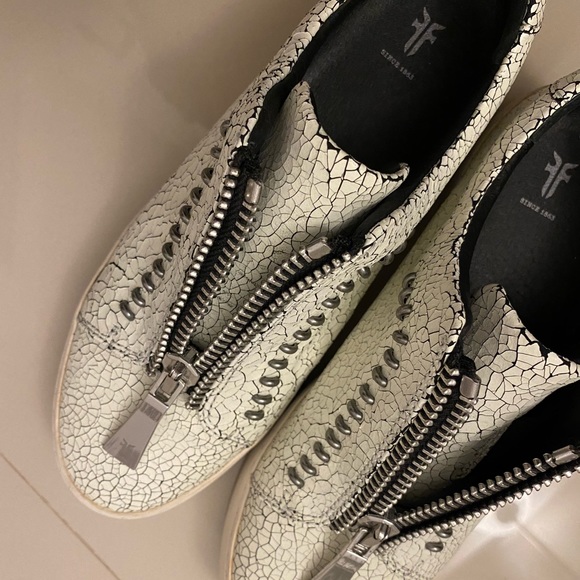 FRYE - Lena Rebel Zip Sneakers US 6.5 - Picture 1 of 7